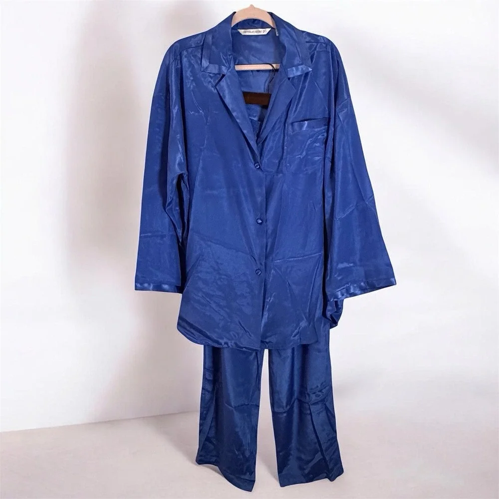 Victoria Secret 2 Piece Purple Satin Pajama Set Women's L Button Up Top & Pants
